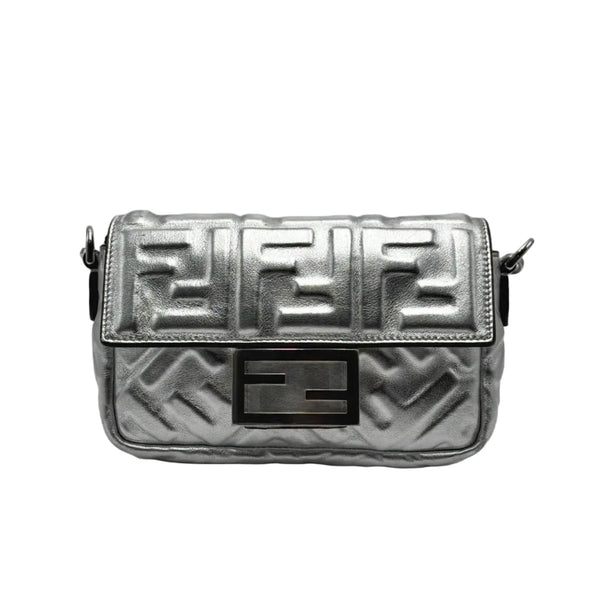 Fendi Midi Baguette Chain Bag Zucca Embossed Leather Silver (Pre-owned) C4DTW7W