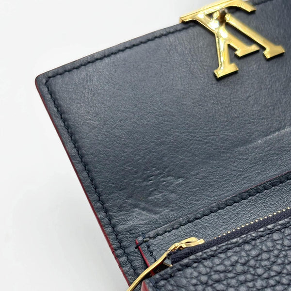 Louis Vuitton Taurillon Capucines Compact Wallet Marine Rouge (Pre-owned) MXYKJW8