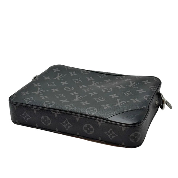 Louis Vuitton Trio Messenger Monogram Shadow Leather (Like new) YTMV3G8