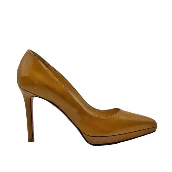 Christian Louboutin Camel Jazz Calf Leather Decollete 868 100 Pumps (Pre-owned)