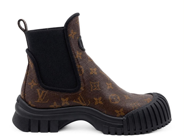 Louis Vuitton Patent Monogram Ruby Flat Ankle Boots Black (Like new)