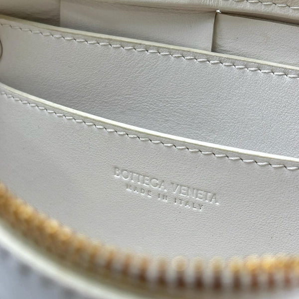 Bottega Veneta Lambskin Maxi Intrecciato Small Brick Cassette Bag White (Pre-owned) 39T8TJK