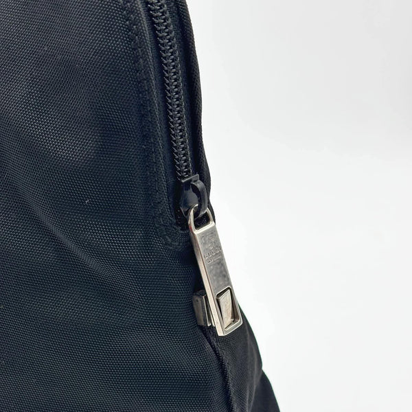 Gucci Vintage Nylon Shoulder Bag Black (Pre-owned)