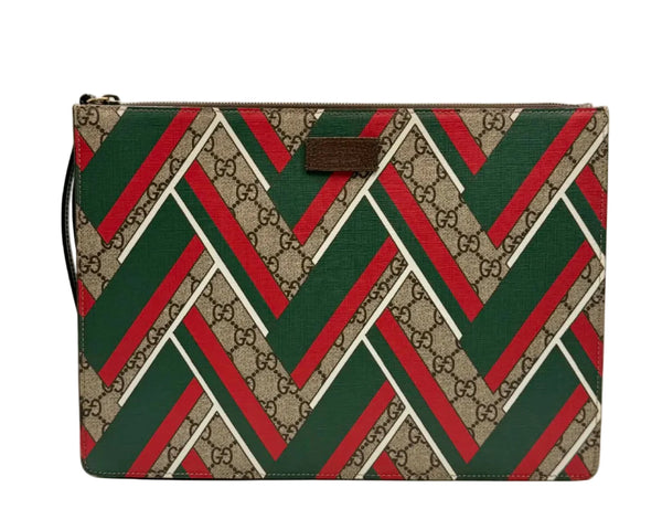 Gucci GG Supreme Chevron Pouch (Like new) WJMRYVJ