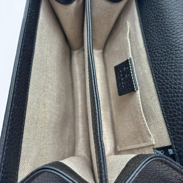 Gucci Small Dollar Calfskin Interlocking G Crossbody bag (Like new) C93TMBG