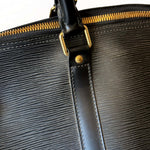 Load image into Gallery viewer, Louis Vuitton Keepall 55 Epi Leather Bag Black (Pre-owned) QV6D9XX
