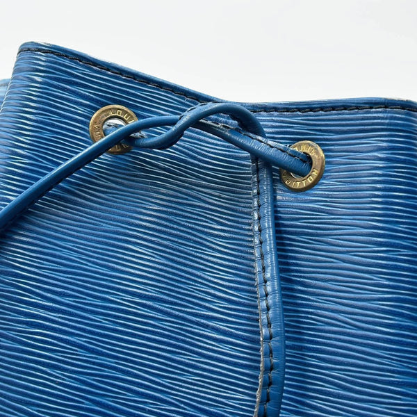 Louis Vuitton Toledo Blue Epi Leather Petit Noe Bag (Pre-owned) R2VDR9J