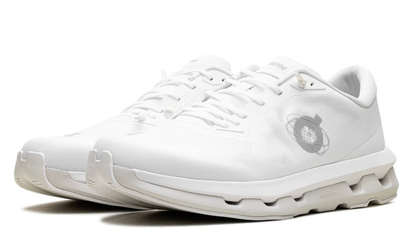 On Running Cloudzone Kith White Ice