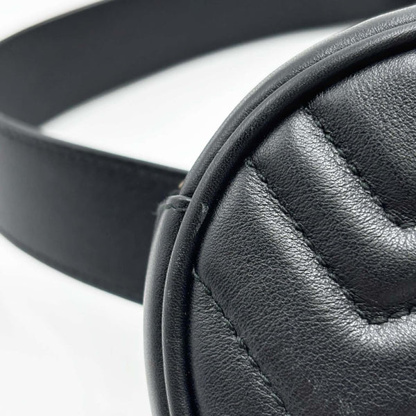 Gucci Black Leather GG Marmont Matelasse Belt Bag (Like new) G6KKRD