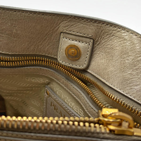 Prada Beige Vitello Shine Leather Tote (Pre-owned) VCGRMV2