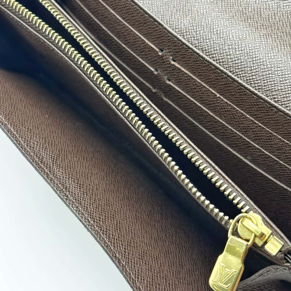 Louis Vuitton Sarah Wallet Damier Ebene (Like new)