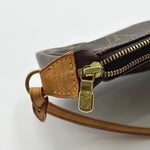 Load image into Gallery viewer, Louis Vuitton Monogram Pochette Accessoires (Like new) DHRVJ4B
