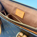Load image into Gallery viewer, Louis Vuitton Monogram Popincourt Haut Shoulder bag (Pre-owned) QHWC8J4
