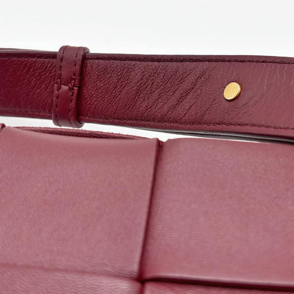 Bottega Veneta Burgundy Leather Cassette  Bag (Like new) 4X9BX4B