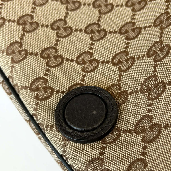 Gucci GG Canvas Crossbody Flap Messenger Bag (Like new) WJ9RKM2