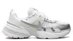 Load image into Gallery viewer, Nike V2K Run Metallic Silver White (Women's)
