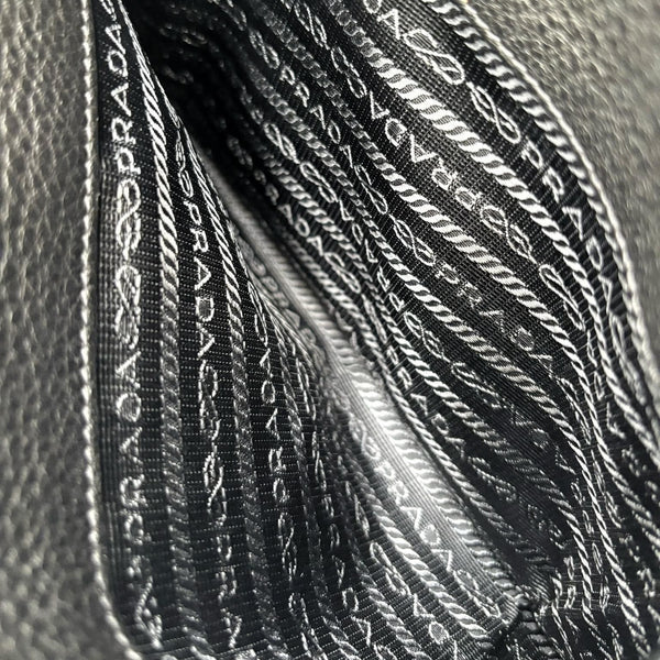 Prada Flap Vitello Daino Medium Crossbody Bag (Like new) HY9XHTK