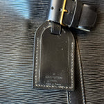 Load image into Gallery viewer, Louis Vuitton Keepall 55 Epi Leather Bag Black (Pre-owned) QV6D9XX
