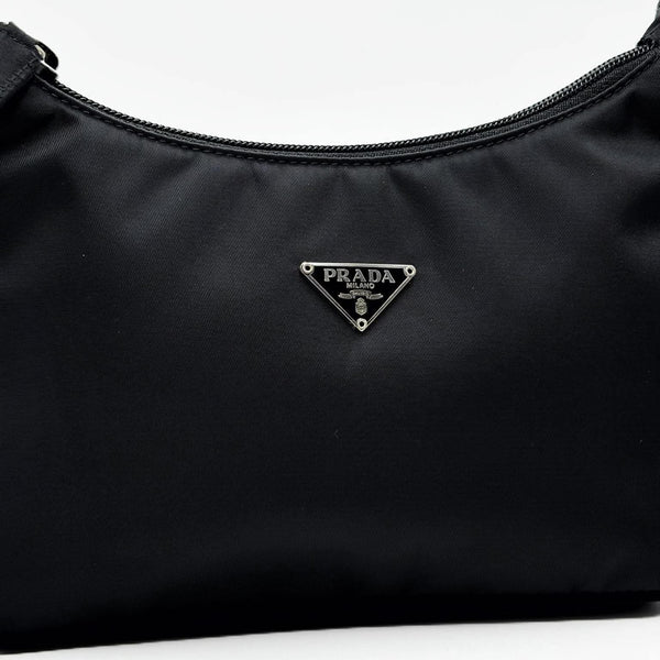 Prada Re-Nylon Re-Edition 2000 mini-bag (Like new) RBKGJ4D
