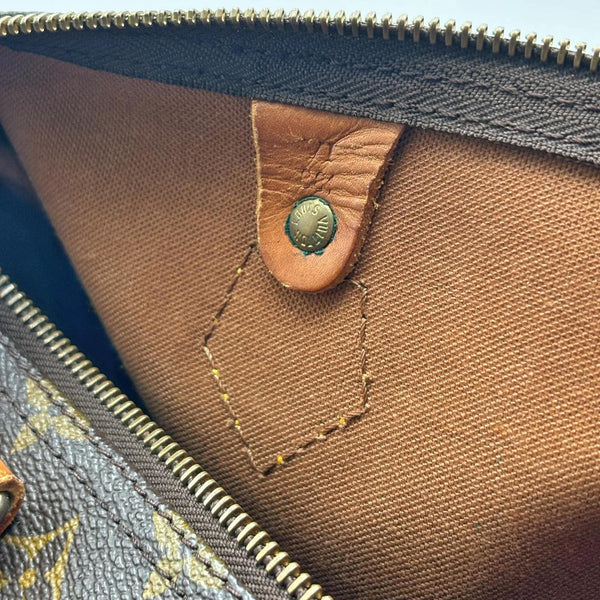 Louis Vuitton Monogram Canvas Speedy 30 Bag (Pre-owned) V9QRM87