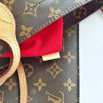 Load image into Gallery viewer, Louis Vuitton Monogram Canvas Carry It Tote Bag (Like new) T4XBMB8
