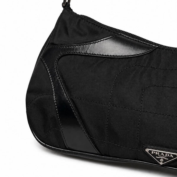Prada Black Nylon Quilted Shoulder Bag (Pre-owned) YHJT39X