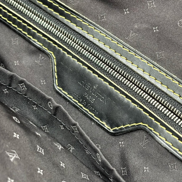 Louis Vuitton Black Suhali Leather Lockit PM Bag (Pre-owned) CBWCT9X