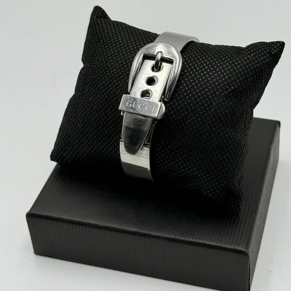Gucci 6700L Women’s Stainless Steel Black Dial (Pre-owned)