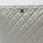Load image into Gallery viewer, Chanel White Quilted Caviar Medium O Case Clutch Gold Hardware (Pre-owned) CBRKM72
