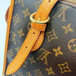 Load image into Gallery viewer, Louis Vuitton Monogram Popincourt Haut Shoulder bag (Pre-owned) QHWC8J4
