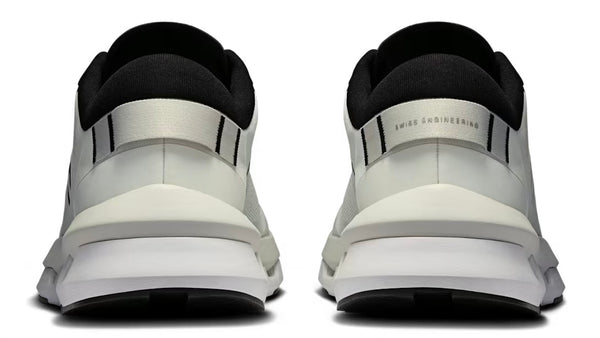 On Running Cloudzone Ice Black