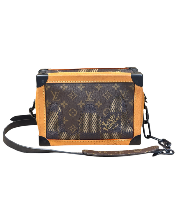 Louis Vuitton x Nigo Soft Trunk
Damier Ebene Giant Brown (Pre-loved)