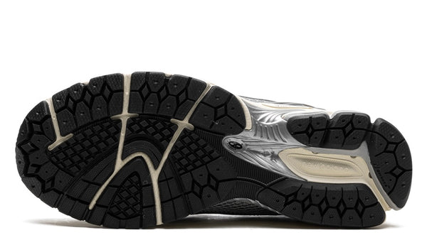 New Balance 1906L Metallic Silver