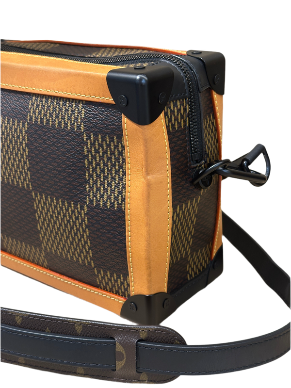 Louis Vuitton x Nigo Soft Trunk
Damier Ebene Giant Brown (Pre-loved)