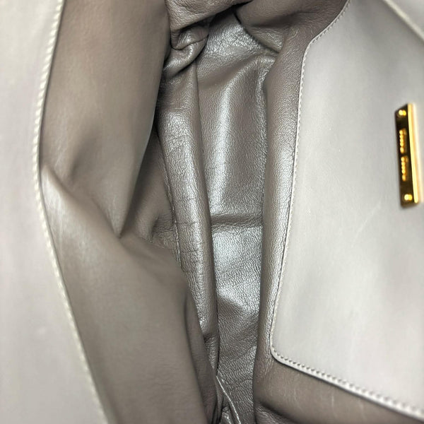 Miu Miu Women's Leather Grey Handbag Shoulder Bag (Pre-owned) V73Q7G4