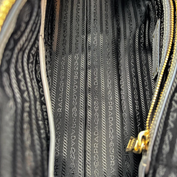 Prada Vitello Daino Shopping Satchel Pomice (Like new) XCRVCQB