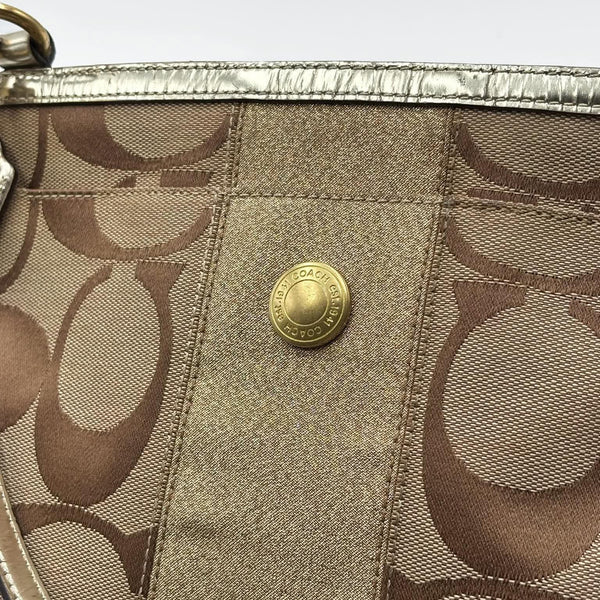Coach Shoulder Bag Beige (Pre-owned)