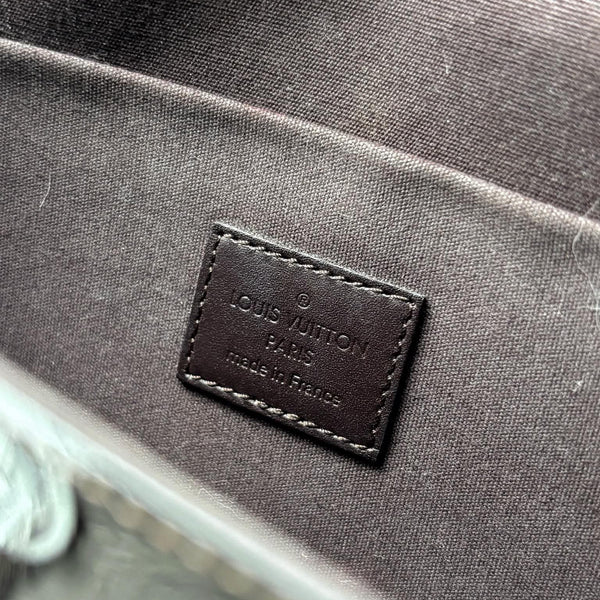 Louis Vuitton Amarante Monogram Vernis Felicie Pochette Bag (Like new) JTM4CTK