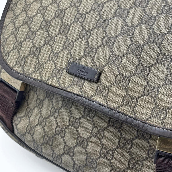 Gucci GG Brown Supreme Monogram Coated Canvas Messenger Bag (Pre-owned)