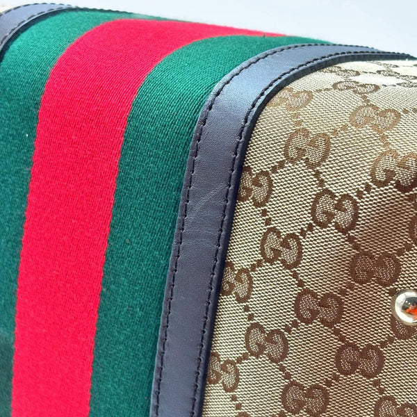Gucci Beige/Ebony GG Canvas Vintage Web Medium Boston Bag W/ Shoulder Strap (Like new) KMH9DJ8