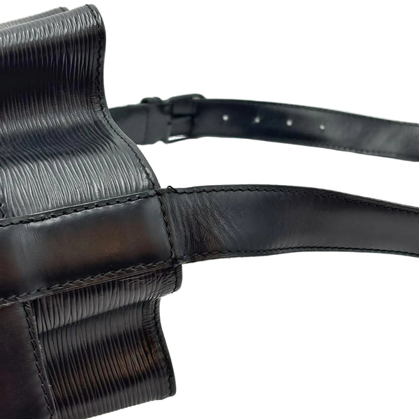 Louis Vuitton Epi Sac D'Epaule Black (Pre-owned) XKMHBY7