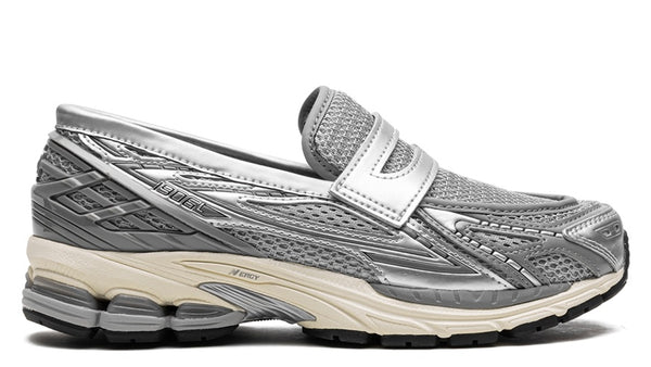 New Balance 1906L Metallic Silver