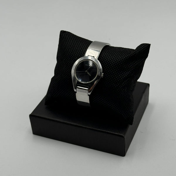 Gucci 6700L Women’s Stainless Steel Black Dial (Pre-owned)