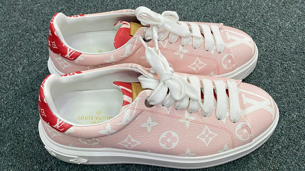 Louis Vuitton Trainer Time Out Monogram Pink (Women's)