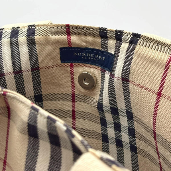 Burberry House Check Espadrille Bucket Bag Beige (Pre-owned) Y7GV7YH