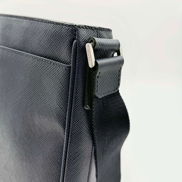 Prada Saffiano Leather Messenger Bag in Navy Blue (Like new)