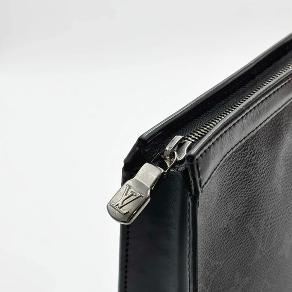 Louis Vuitton Pochette Voyage Monogram Eclipse MM Black/Grey (Pre-owned) J64W342