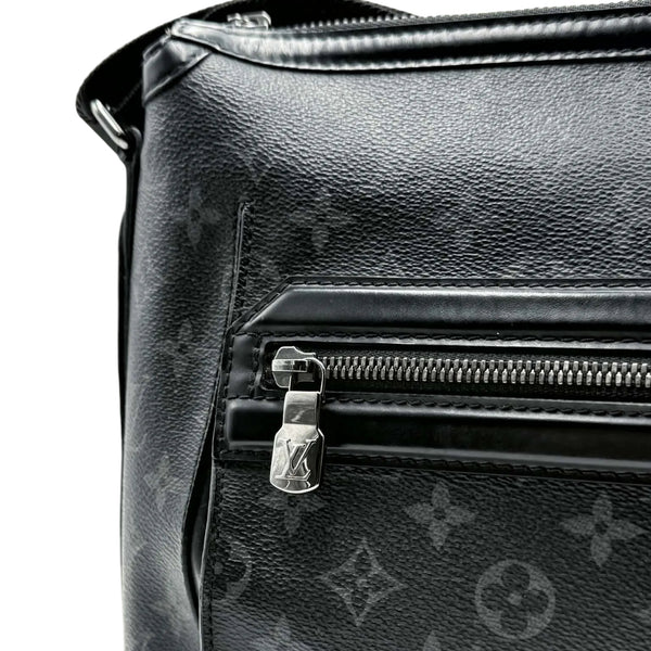 Louis Vuitton Monogram Eclipse Canvas Odyssey Messenger PM Bag (Pre-owned) DVHQ7T6
