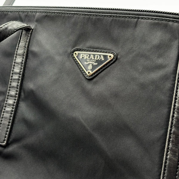 Prada Black Nylon and Leather Tote Bag Gold Tone (Pre-owned)