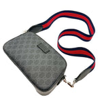 Load image into Gallery viewer, Gucci GG Supreme leather messenger Bag Black (Like new) RTD974G
